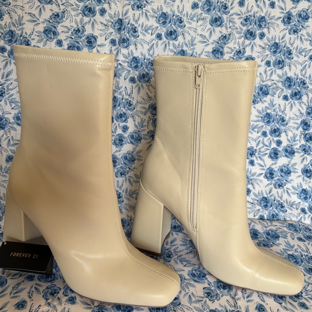 Forever 21 Ankle Booties in Cream